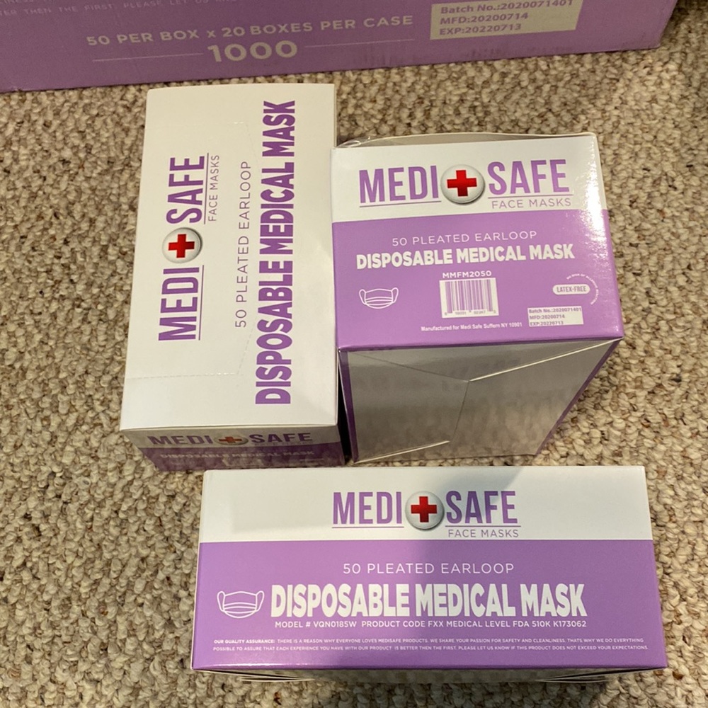 NIB Medi Safe 4 Boxes of 50 Pleated Earloop Disposable Face Masks Latex Free - Picture 2 of 15